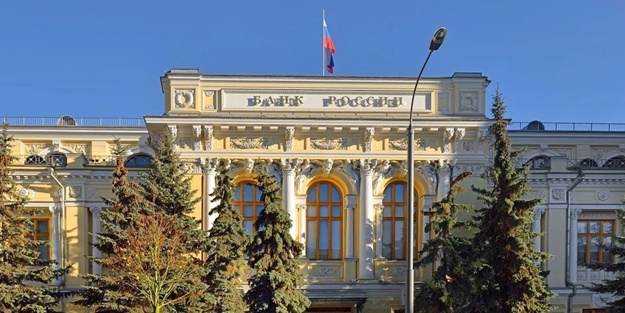 Rusya'da ayrılık! Görevi bırakıyor