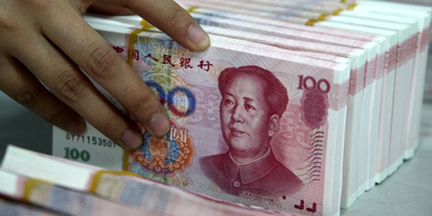 Rusya'da dolar ve avroya erişim zorlaştı! Yuana talep artıyor