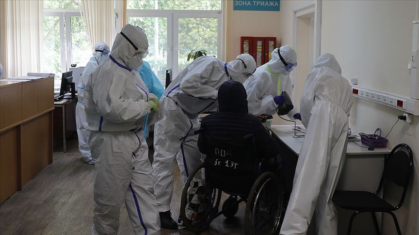 Rusya'da Kovid-19 vaka sayısı 370 bini aştı