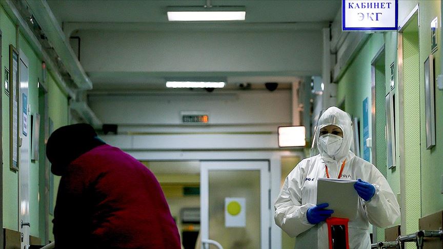Rusya'da Kovid-19 vaka sayısı 400 bini geçti