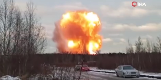 Rusya'da petrol boru hattında patlama