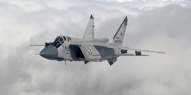 Rusya'da savaş uçağı düştü