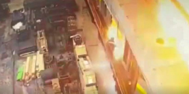 Rusya'da tren vagonundaki patlama saniye saniye görüntülendi