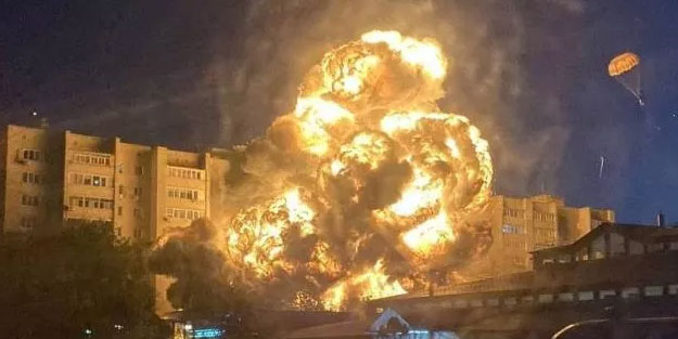 Rusya'da yerleşim yerine savaş uçağı düştü