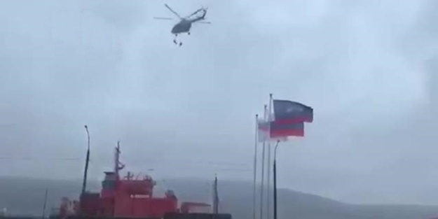 Rusya’daki askeri tatbikatta korkunç kaza! Böyle yere çakıldılar