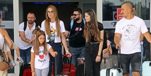 Rusya'daki seferberlik sonrası Türkiye'ye akın başladı! Ek seferler konuldu