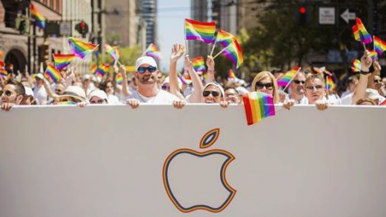Rusya'dan Apple'a sapkınlık cezası: LGBT'li sapkınlar için lobi yapan Apple'e 94 bin dolar para cezası