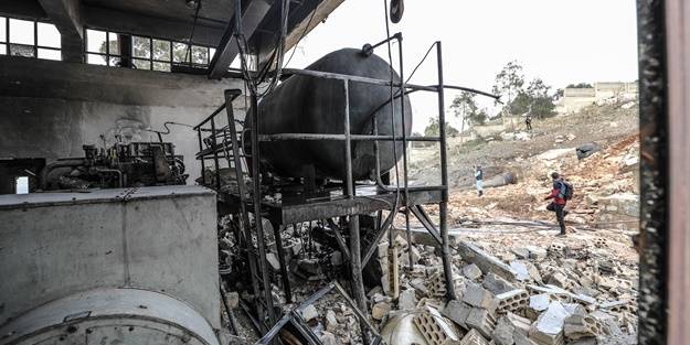 Rusya'dan İdlib'e saldırı! Hizmet dışı kaldı