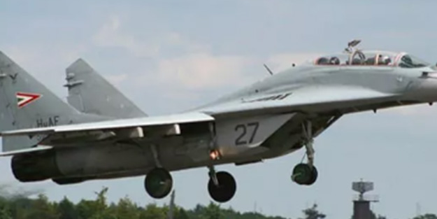 Rusya’dan tehlikeli hamle! Mig-29'lar ve kargo uçakları Libya için havalandı