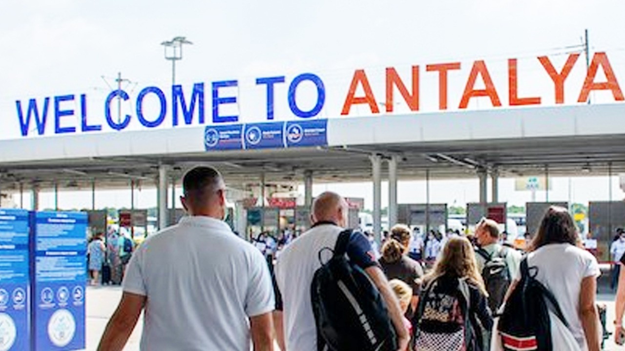 Rusya'dan Türkiye'ye Rus turistler akın akın geldi!