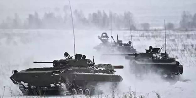 Rusya'dan Ukrayna sınırında 10 binden fazla askerle tatbikat!