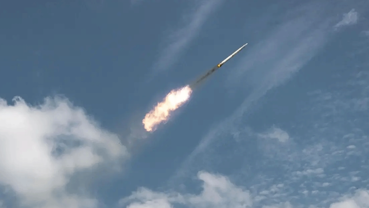 Rusya’dan Ukrayna’ya dev saldırı! 500’den fazla İHA ve füze ateşlendi