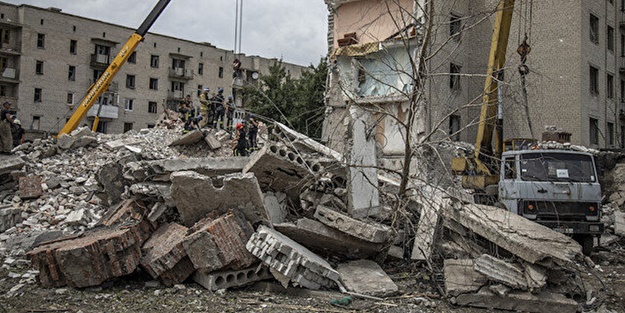 Rusya'dan Ukrayna'ya roket saldırısı: Çok sayıda ölü var