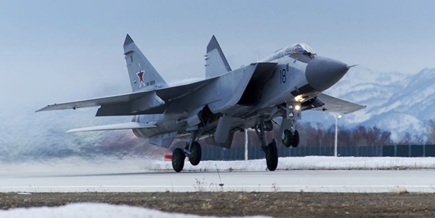 Rusya'dan yeni askeri hamle! MİG-31'lerin yerini alacak
