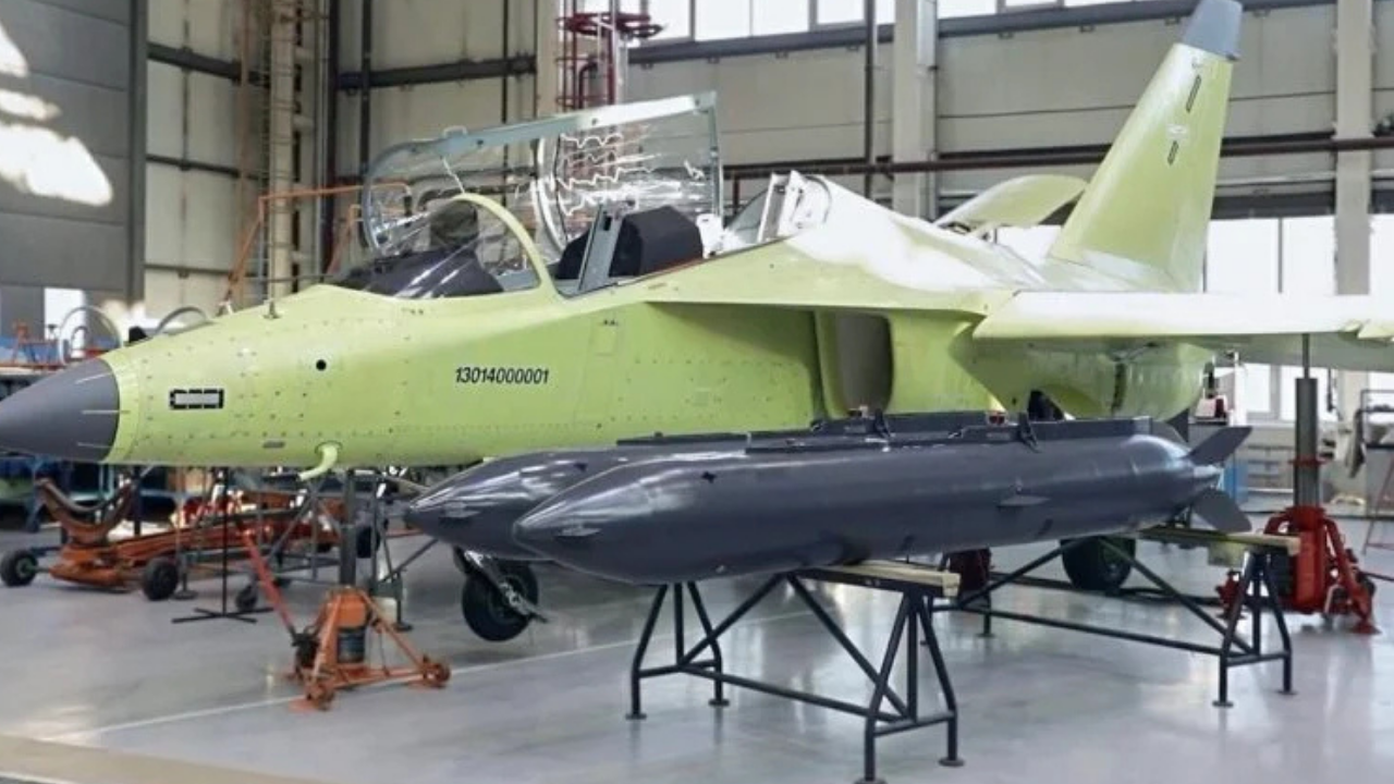 Rusya’dan yeni çift rollü eğitim uçağı: Yak-130M yer testlerine hazır