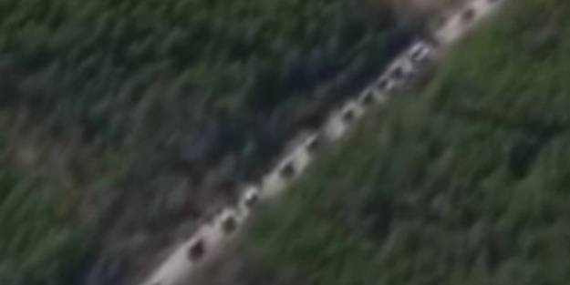 Rusya'nın 64 km'lik askeri konvoyu Kiev'e giderken görüntülendi!