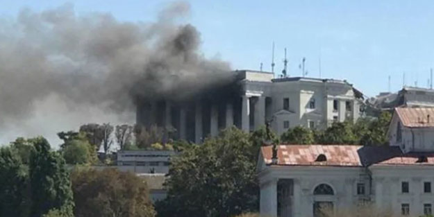 Rusya'nın Karadeniz filosu kalbinden vuruldu! Bilanço ağır! İşte o anlar