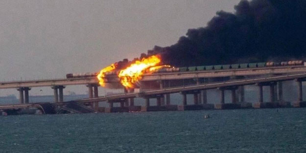 Rusya'nın sembollerinden birini vurdular: Bu sadece başlangıç