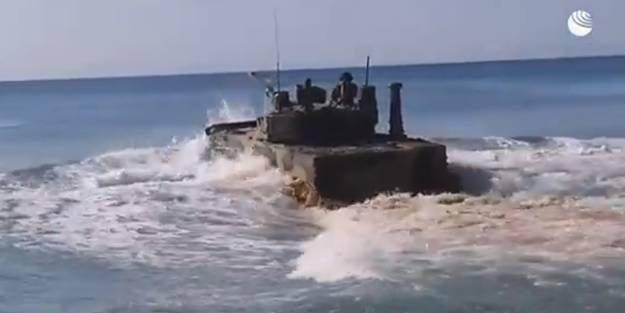 Rusya'nın yeni tankı Karadeniz’de test edildi