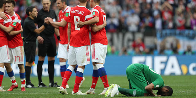 Rusya'ya 5-0 yenilen Suudi futbolculara şok ceza!