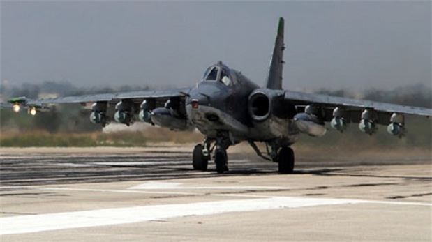 Rusya'ya ait savaş uçağı düştü