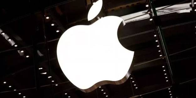 Rusya'ya bir darbe de Nike ve Apple'dan