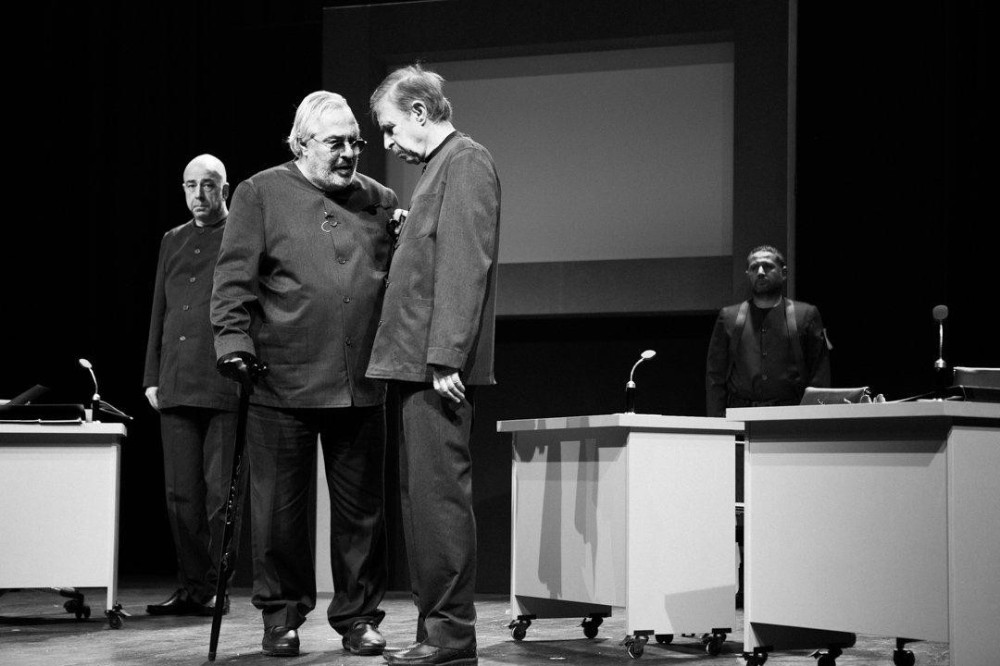 Rutkay Aziz “1984 - Büyük Gözaltı” oyunu ile Ereğli’ye geliyor 