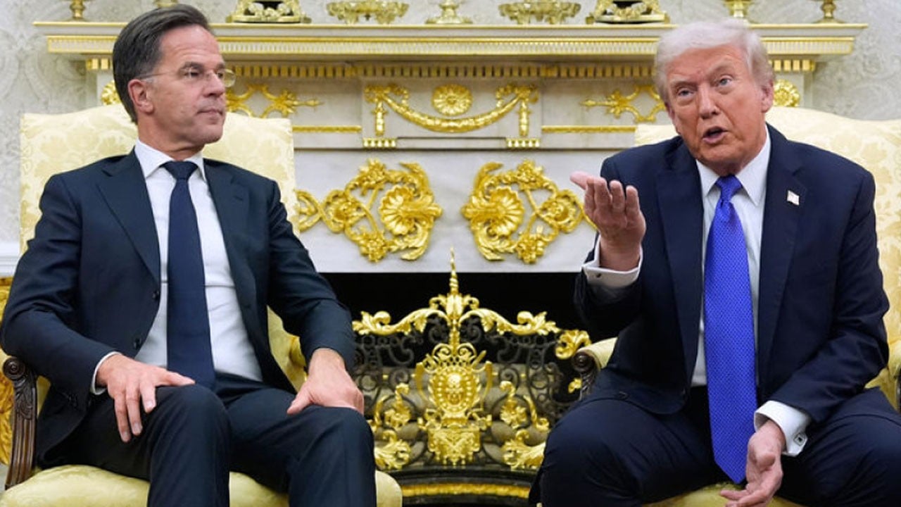 Rutte'yi bir dövmediği kalmış! Trump'tan ayağına çağırdığı NATO Genel sekterine fırça seansı!