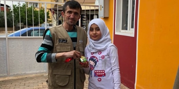 Rüyasında gördüğü Suriyeli kız için bakın ne yaptı