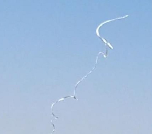 Rüzgar çadırı metrelerce havaya uçurdu