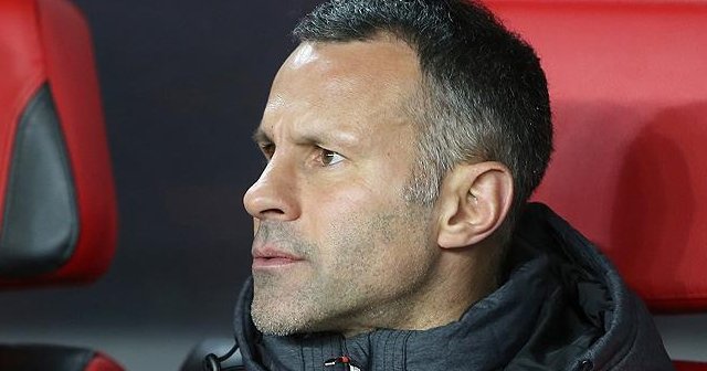 Ryan Giggs Manchester United'dan resmen ayrıldı