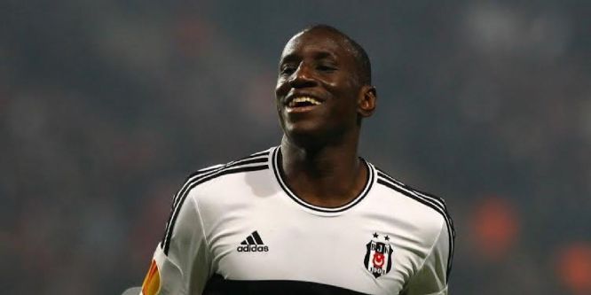 Demba Ba: Lyon’un savunmada eksikleri var