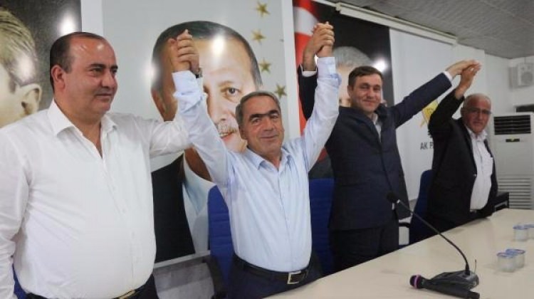 Saadet Partili 3 belediye başkanı AK Parti'ye geçti