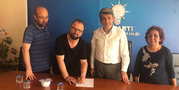 SP'li yönetici istifa edip AK Parti'ye katıldı