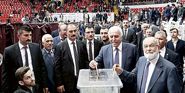 Saadet Partisi’nde Karamollaoğlu dönemi