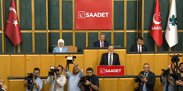 Saadet Partisi'nin Grup toplantısında 'Hamas' sloganları!