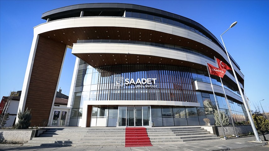 Saadet Partisi’nin şu düştüğü duruma bakın! Genel başkanlığa bakın kim aday oldu