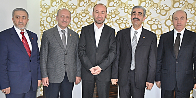 ‘Saadet kart geliyor’