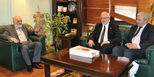 Saadet Partisi İBB adayı Esmerer’den Akit’e ziyaret