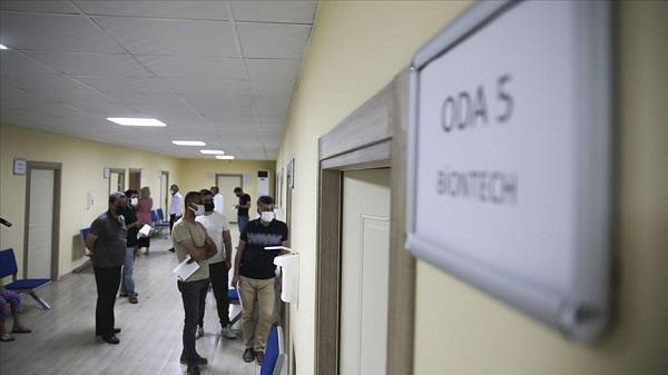 Saat kaça kadar aşı yaptırılabiliyor? Randevusuz aşı yapılıyor mu?