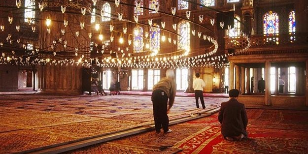 Sabah namazı kaçta kılınır? Sabah namazı vakti ne zaman girer?