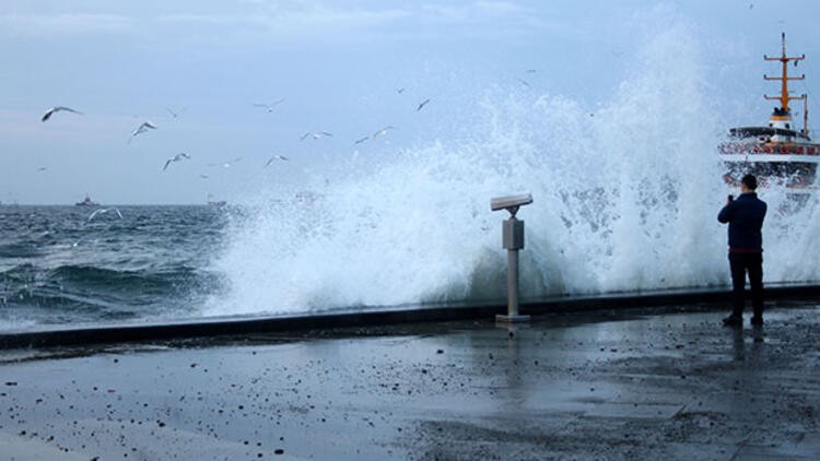 Meteoroloji uyarı yapmıştı! Seferler iptal