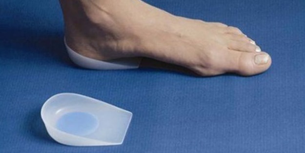 Sabahları şiddetlenen topuk ağrınız varsa...