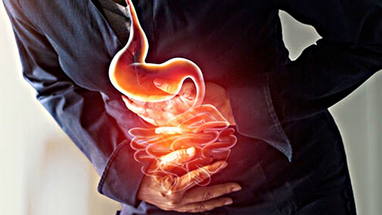 Sabahları tek yudumda karnı dümdüz ediyor! Şişkinlik sorunun bakın sebebi neymiş!