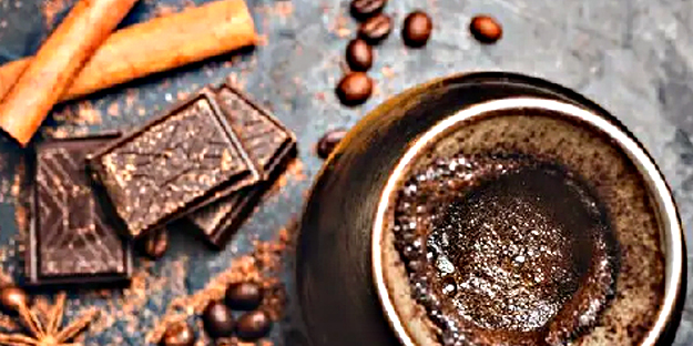 Sabahları Türk kahvenize 1 kaşık ekleyin! 1 ayda 5 beden birden inceltiyor...