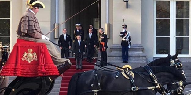 Hollanda'yla normalleşme... Dişli, resmen göreve başladı!