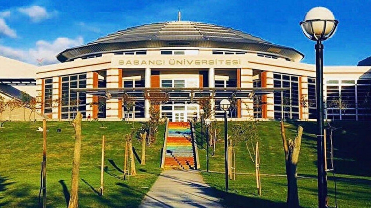 Sabancı Üniversitesi Araştırma Görevlisi alıyor