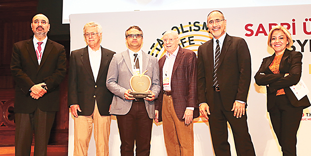 “Sabri Ülker Bilim Ödülü” Yrd. Doç. Dr. Ömer Yılmaz’a