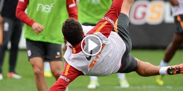 Sabri'den muhteşem rövaşata golü