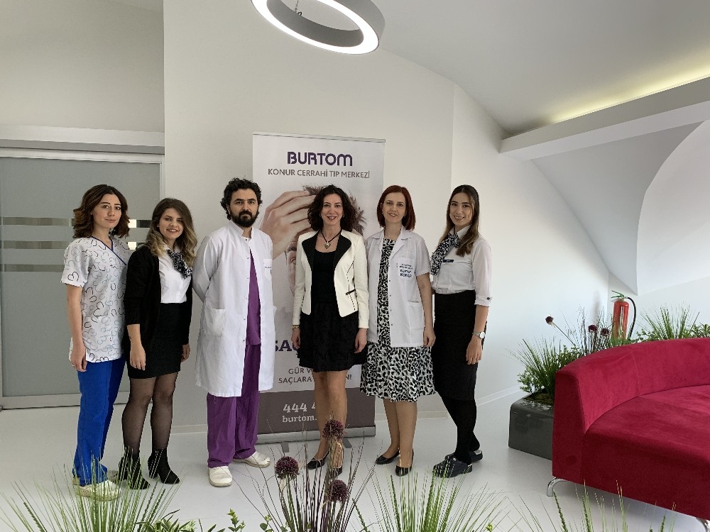 Saç dökülmesi modern hayat sorunu olmaktan çıkıyor 